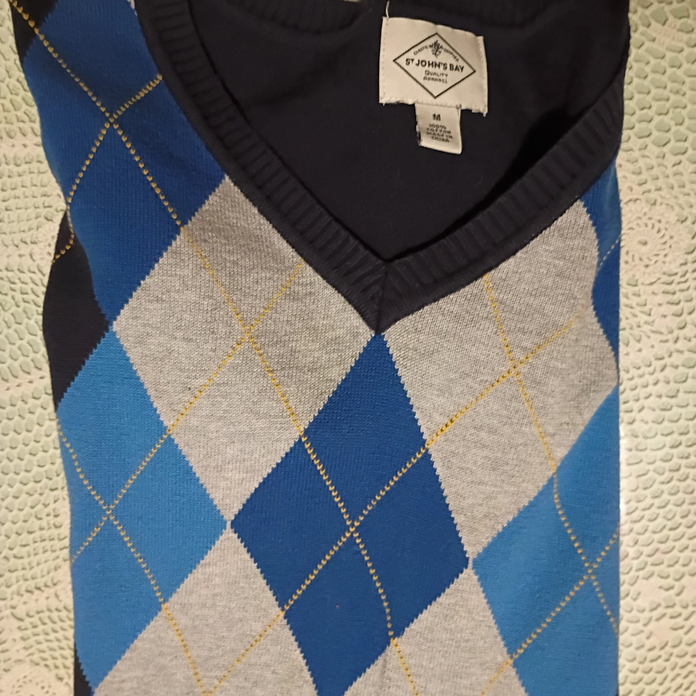 St. John's Bay V-Neck Sweater in Blue and Gray Argyle
